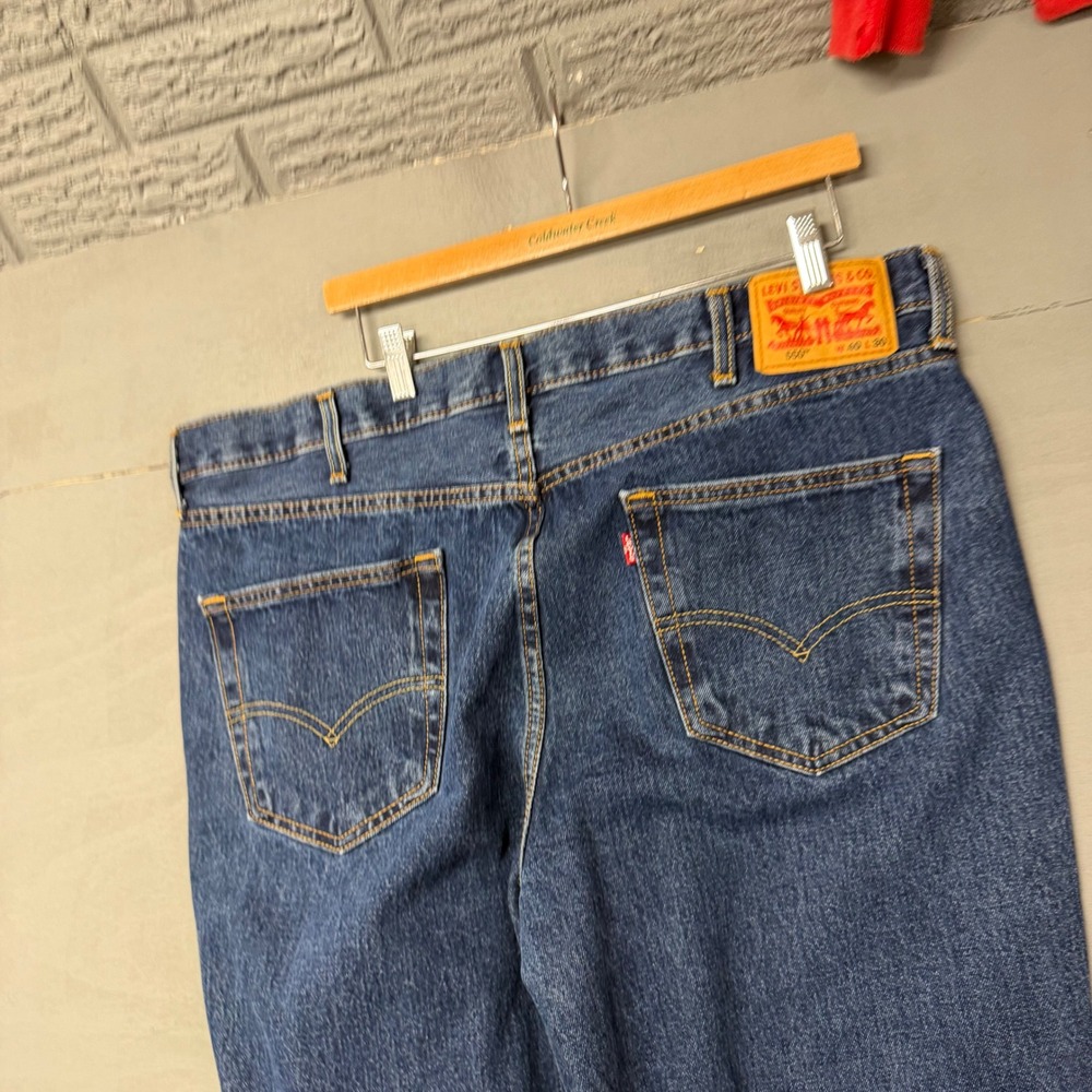 Levis 550 Relaxed Fit Tapered Leg Mens Jeans W40 L30 Medium Wash Blue Denim